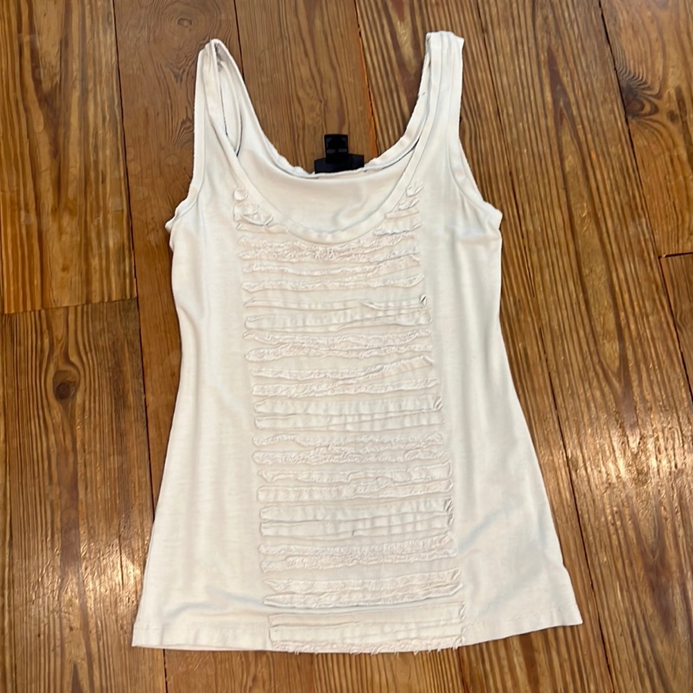 Small gray tank